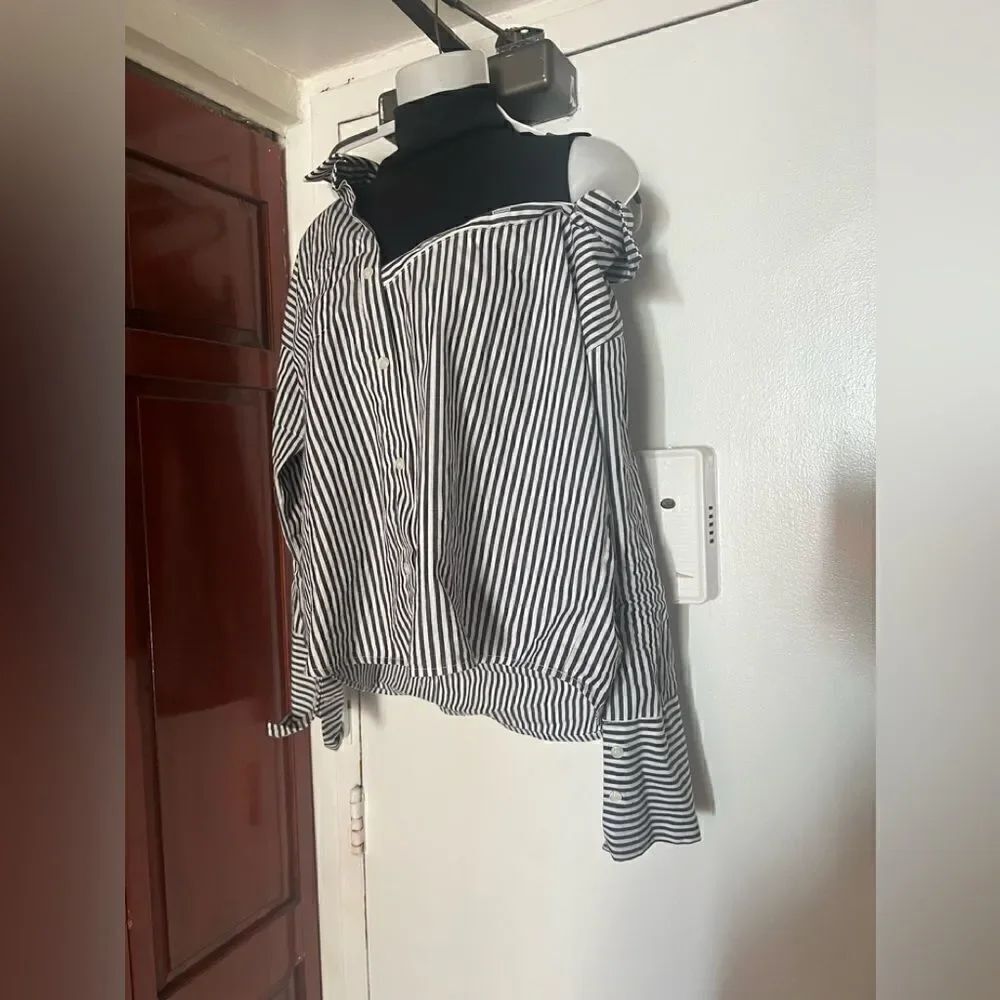 COPY - Storets cut out plaid layer dress shirt flowy